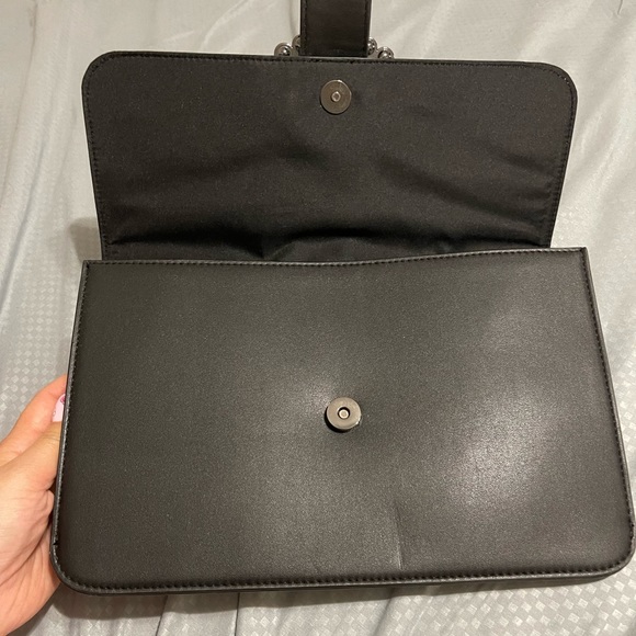 Express crystal embellished envelope bag👜 - Picture 2 of 4